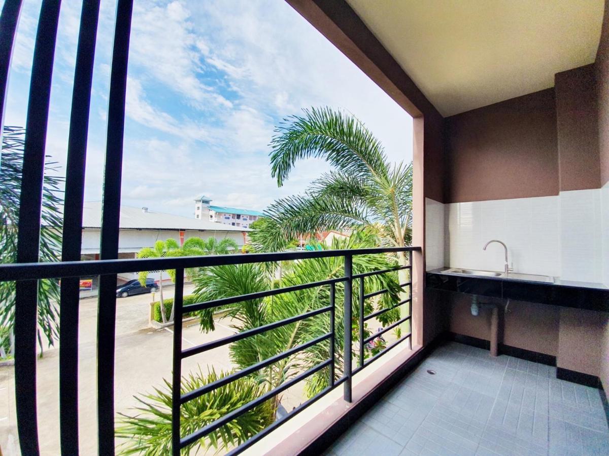 B Space Residence Nong Prue Exterior photo